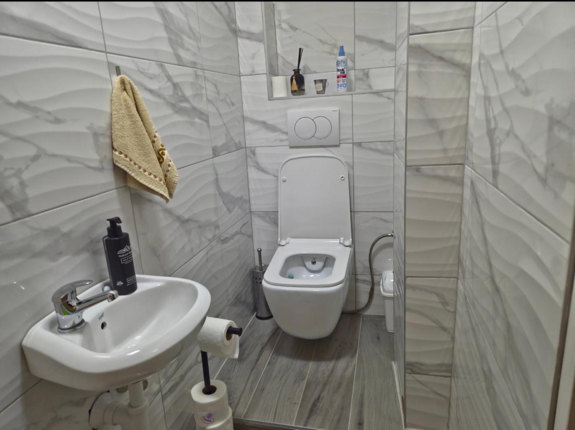 Bosnian Secret Apartment
